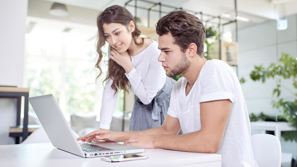 You are currently viewing Làm thế nào để bảo vệ bản thân khỏi một cuộc lừa đảo spear phishing.